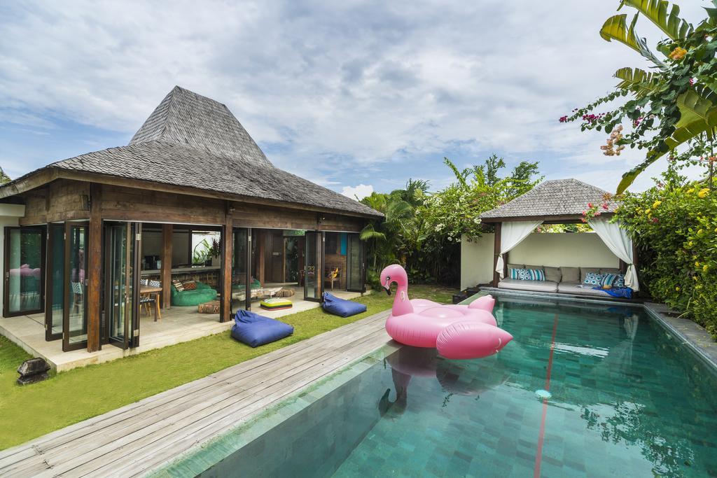 Elegant Villa Casabianca - Tropical Pool & Garden, Near Potato Head Beach Club! Seminyak Kültér fotó